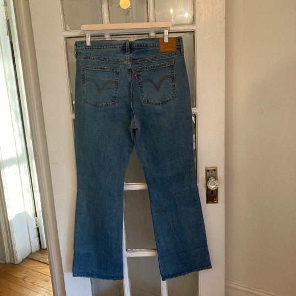 LEVIS JEANS - Picture 2 of 3
